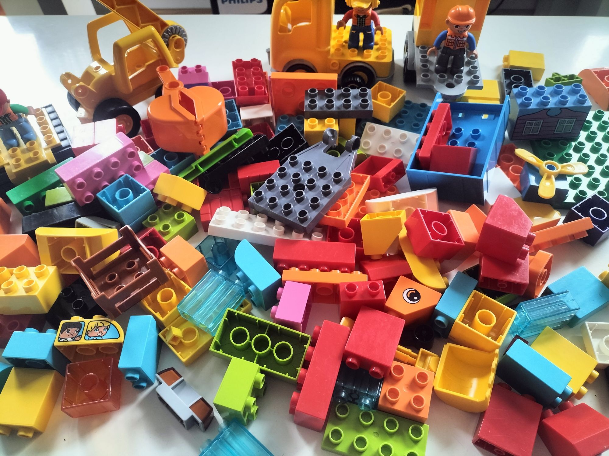 LEGO DUPLO z różnych serii