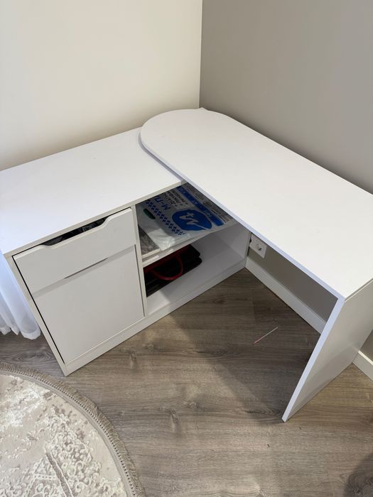 Стіл-комод 2 з поворотним механізмом