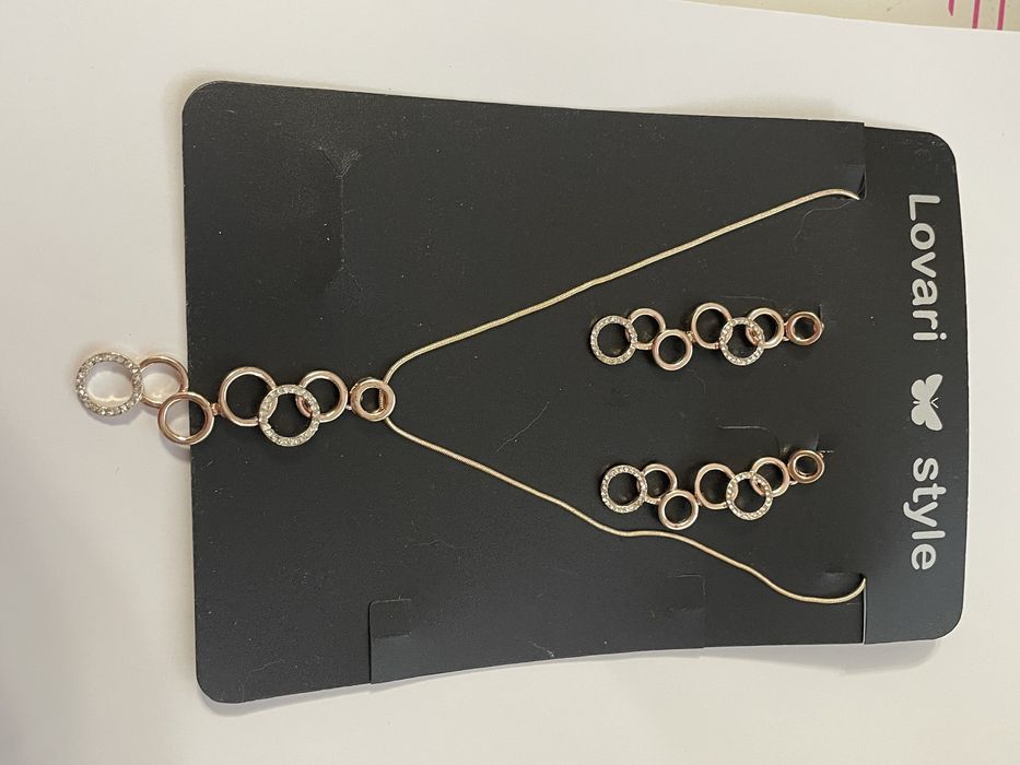 Набір прикрас сережки та підвіска біжутерія