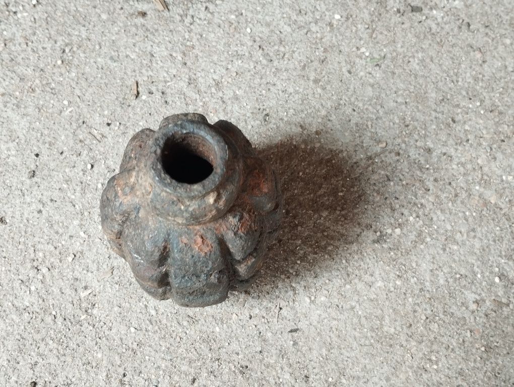 Radziecki granat szyszka łuska skorupa