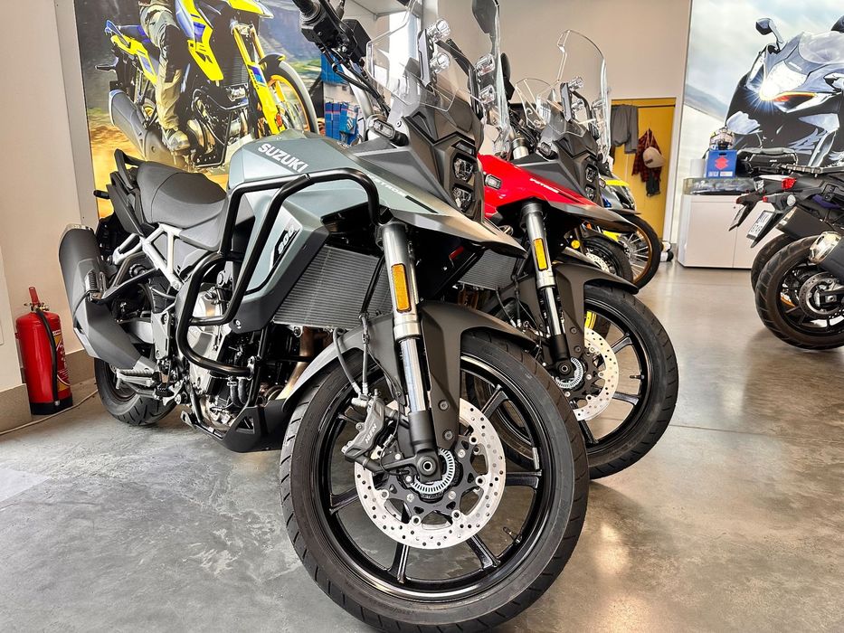 Suzuki DL SUZUKI V Strom DL 800 w wersji szosowej / SUZUKI KRAKÓW