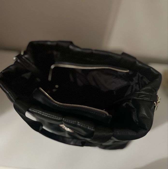 Laura Biaggi czarna torebka shopper