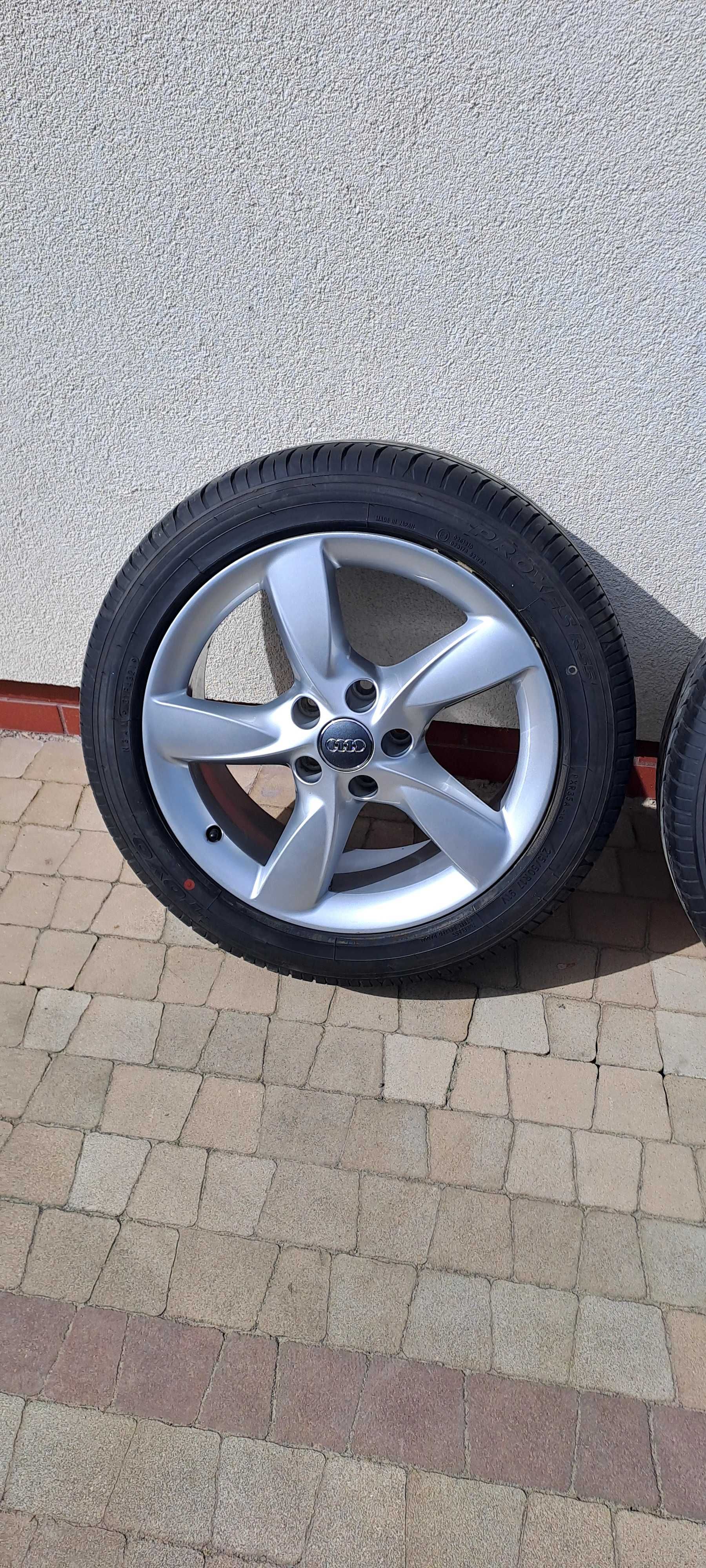 Felgi AudiA5 17 z Oponami Toyo 215/50r17