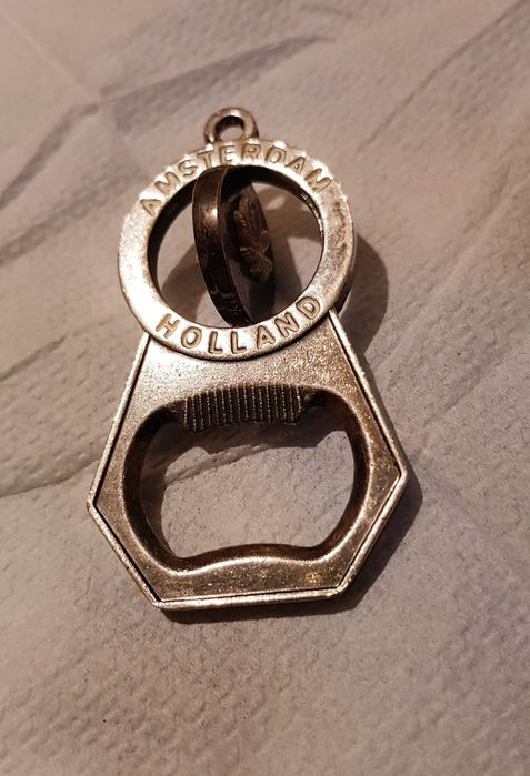 Посеребрённая открывалка для бутылок