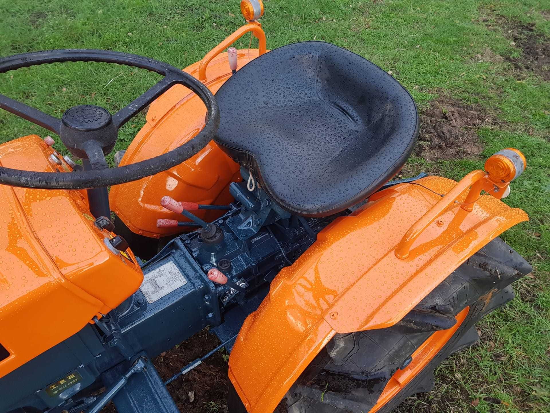 Mini Trator Japonês Kubota B7000