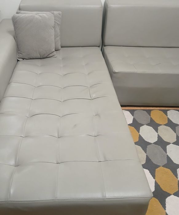 Sofá chaise longe pele de búfalo