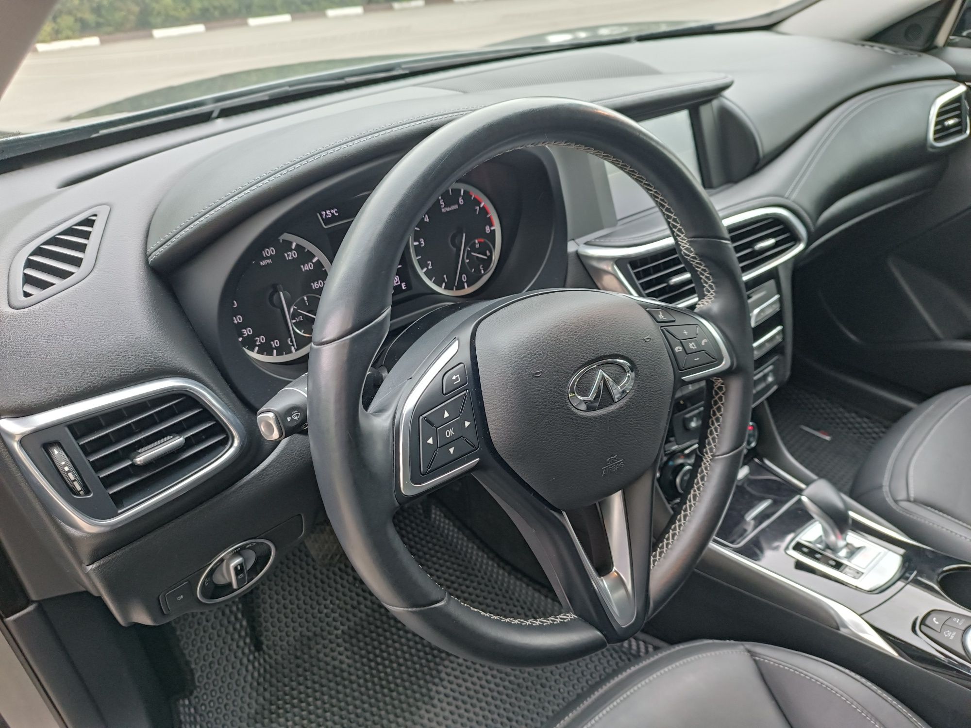 Infiniti QX 30 AWD