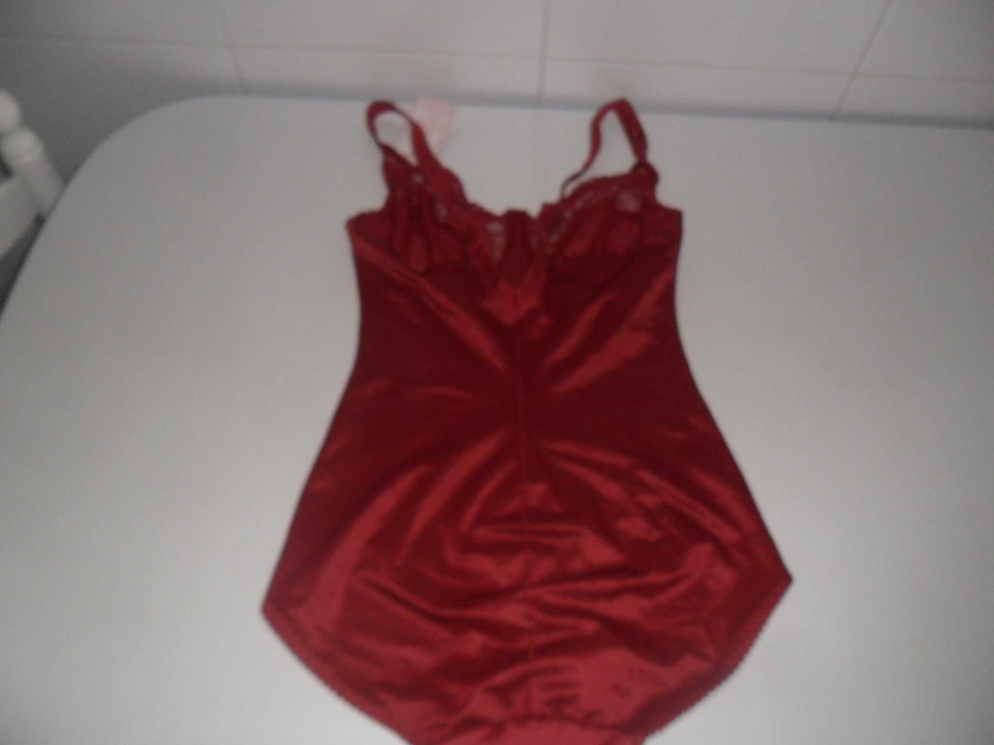 Body bordeaux novo da Figfort tamanho 80