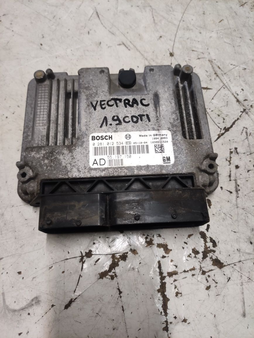 Sterownik komputer silnika Opel Vectra C 1.9 CDTI