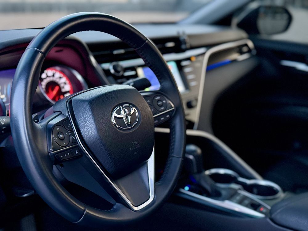 Продам Toyota Camry