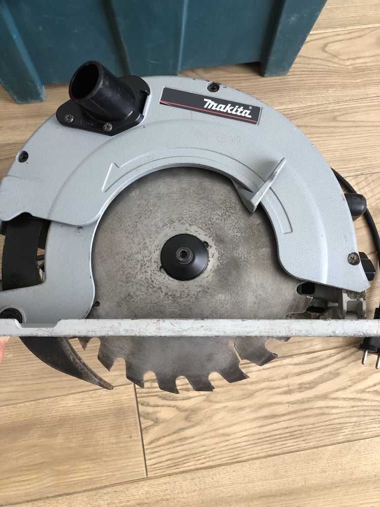 Потужна дискова пила Makita 5903R d 235mm