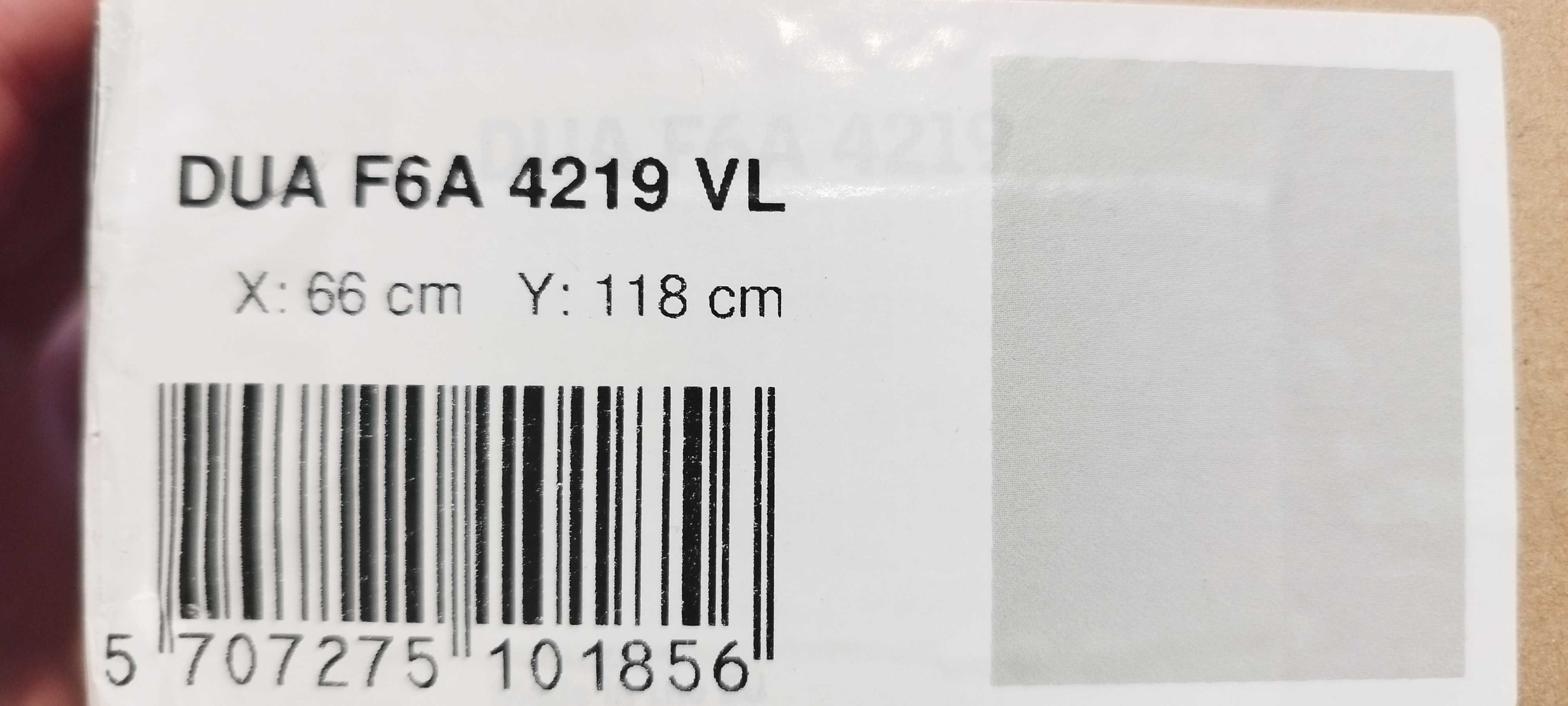 Roleta zaciemniająca do okna dachowego 66x118 VELUX FAKRO Beż