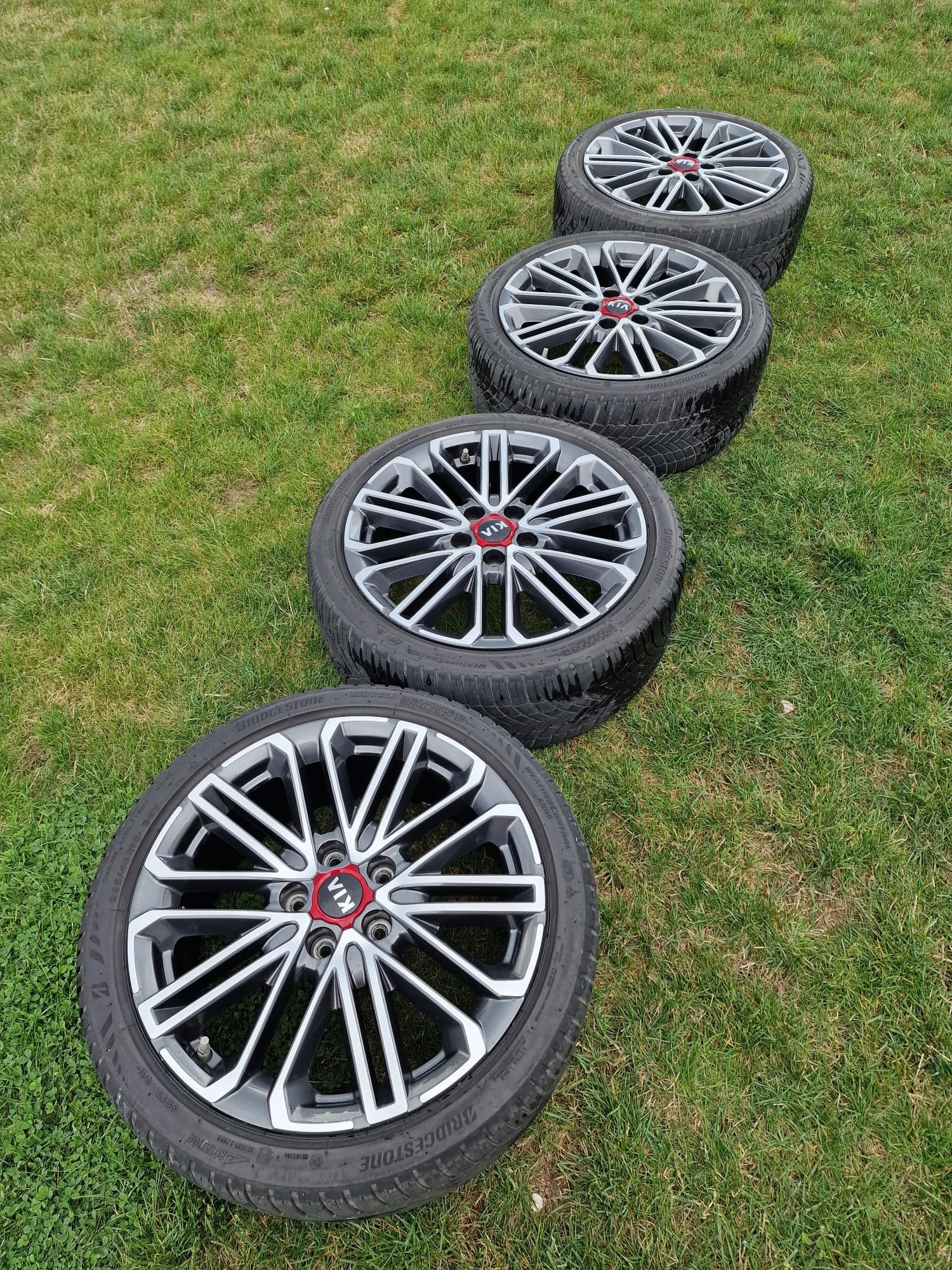 Felgi z oponami 225/40/18