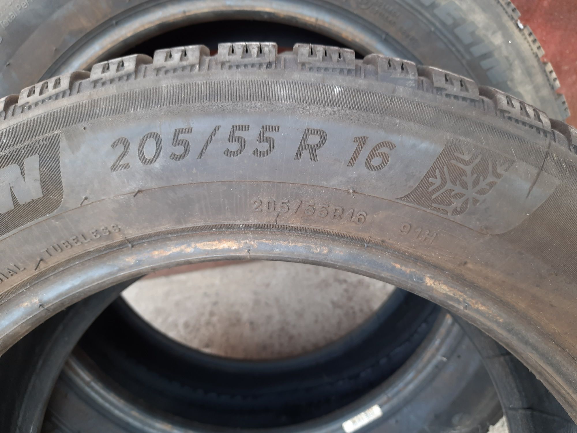 Шини зимові Michelin alpine 6 r16 205/55