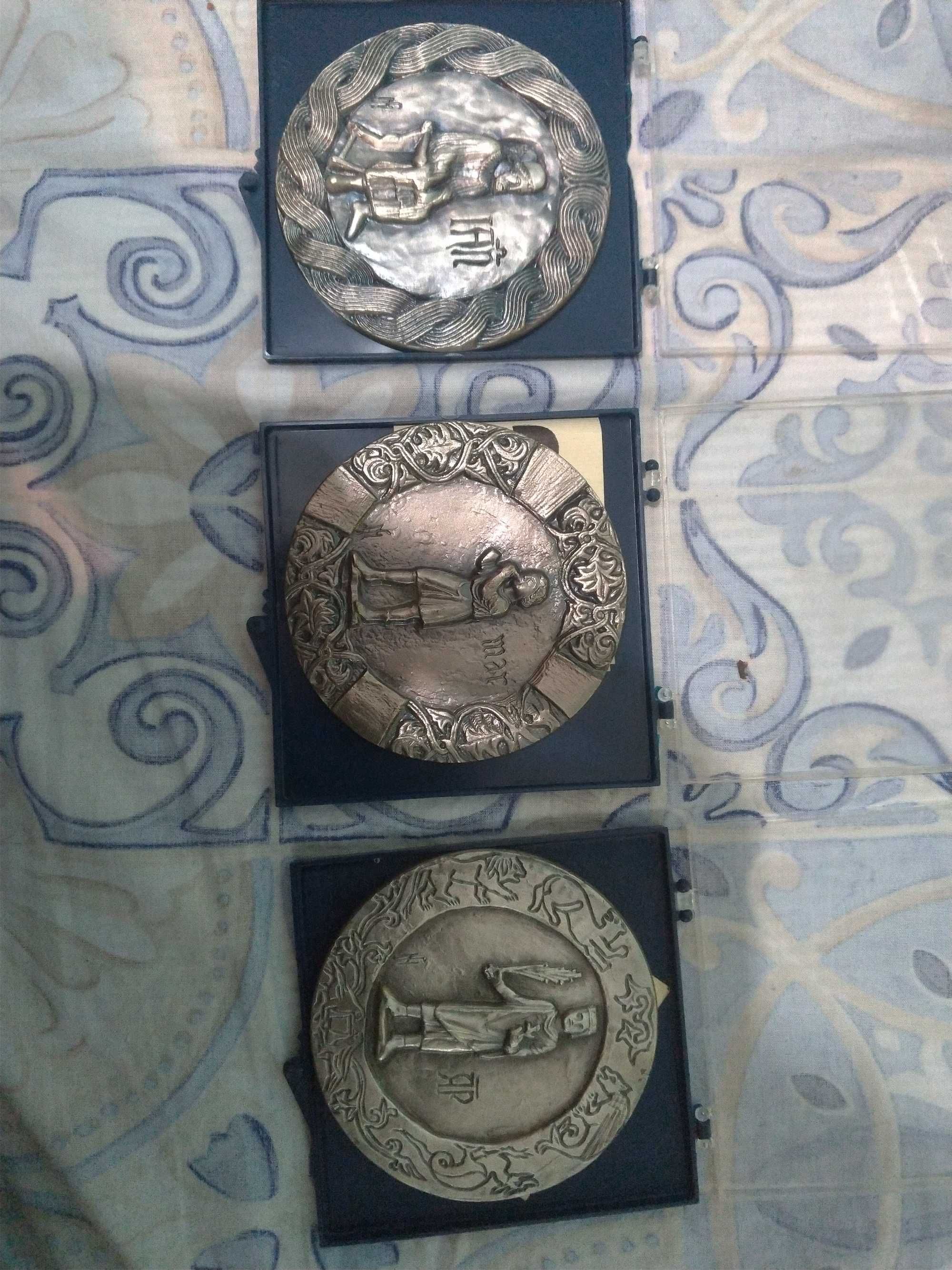 Колекційні італійські монети,медальйони.