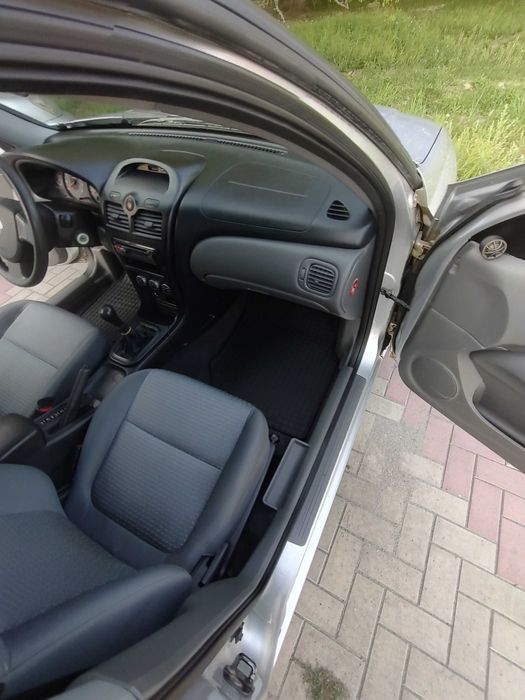 Nissan Almera 2011