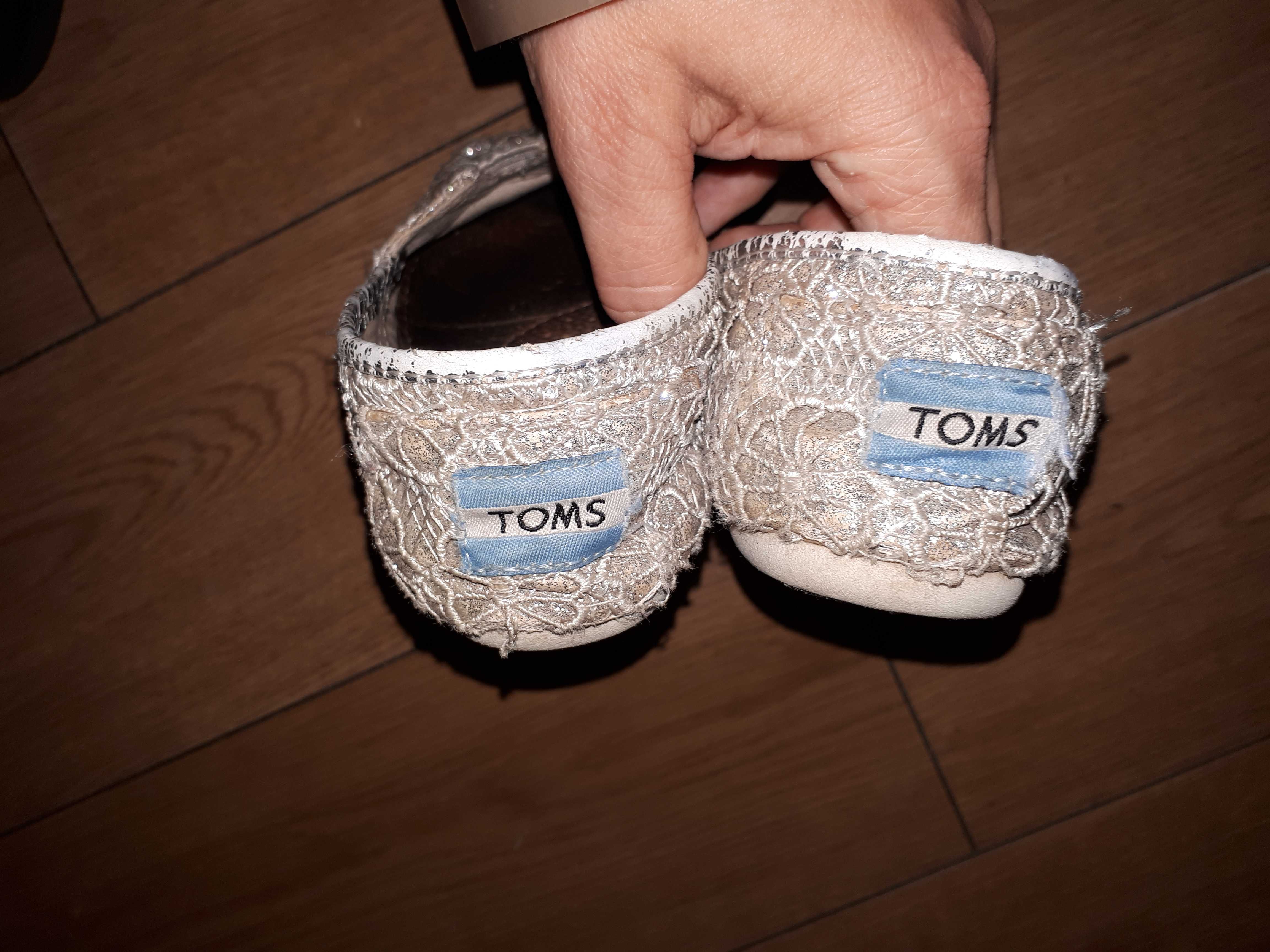 buty dziecięce Toms roz 31 srebrne piękne i wygodne buty