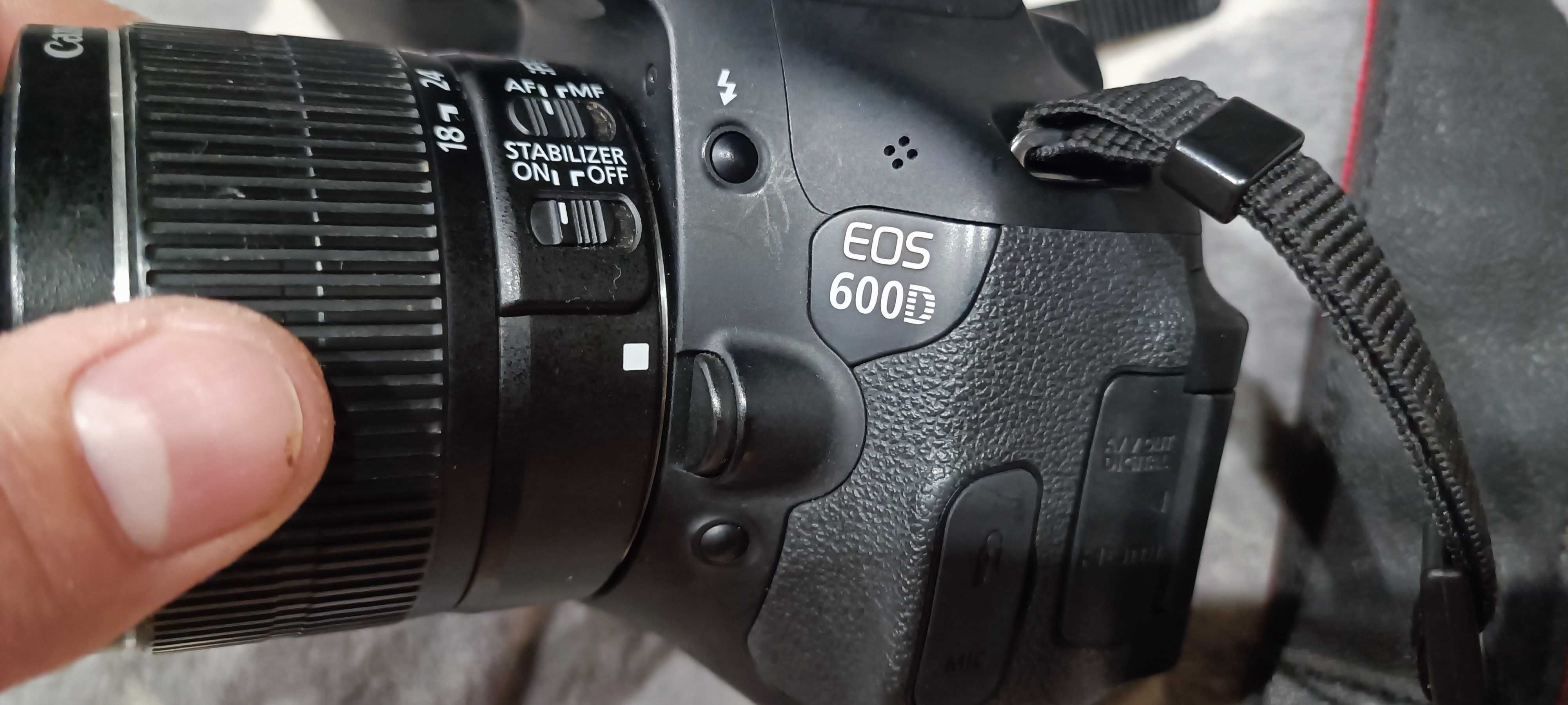 Canon EOS 600D фотоапарат