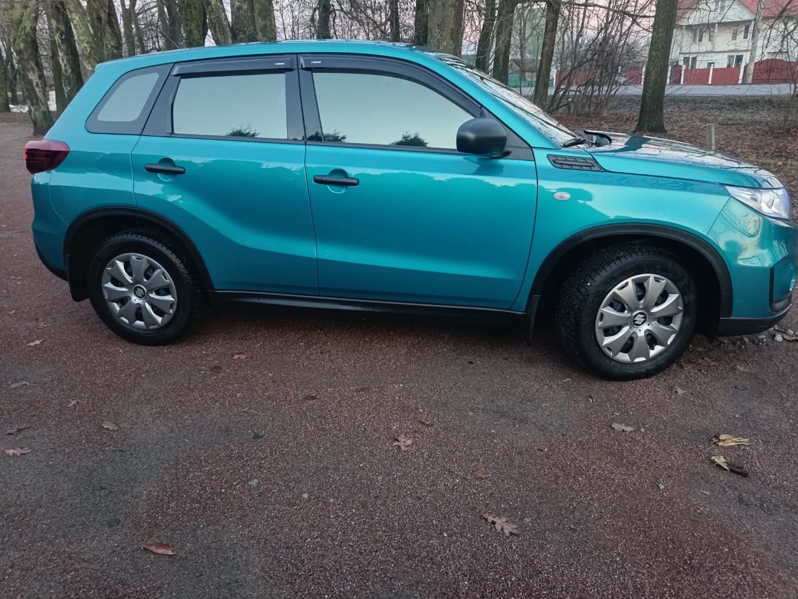 Продам офіційну Suzuki Vitara АВТОМАТ