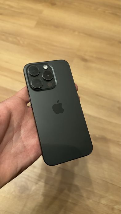 Iphone 15 Pro zestaw