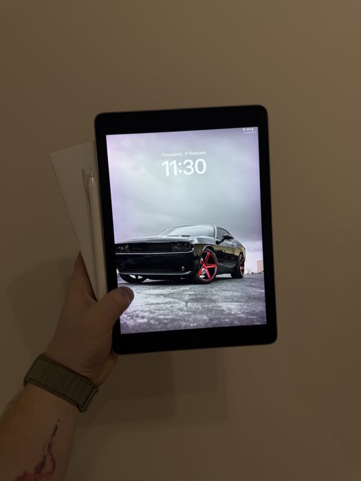 Apple Ipad pro 9.7 128 Apple pencil  у відмінному стані