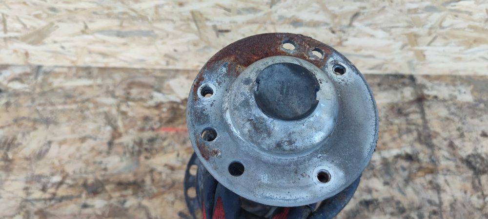 Fiat Croma II FL LIFT 1.9 JTD McPherson Prawy Przedni Prawy Przód PP