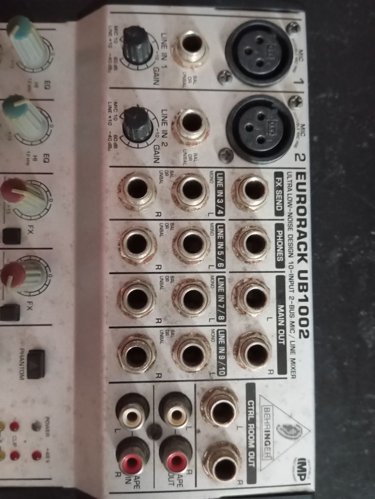 Mesa de mistura com interface USB