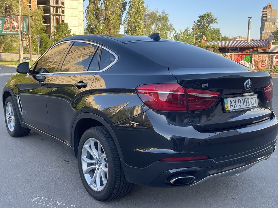 Продам Официальный автомобиль BMW X 6 X-Drive. 2117 гв