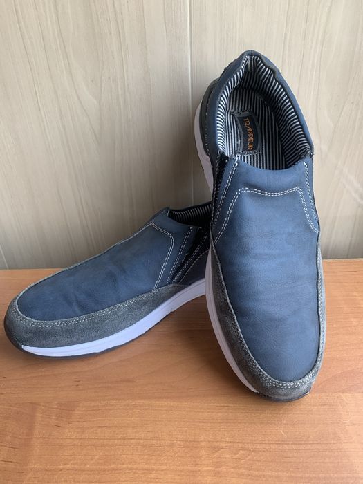 Лофери 43 розмір