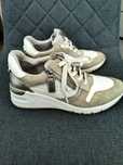 Snekersy damskie Tamaris  39