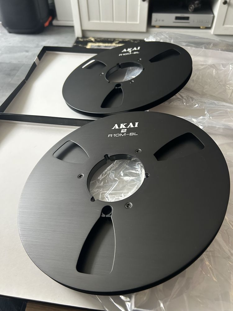 Fabrycznie Nowe Oryginalne Szpule Akai 26.5cm Black Mat R10M-BL!