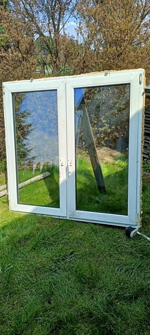 Okno dwuszubowe 147.5x144.5