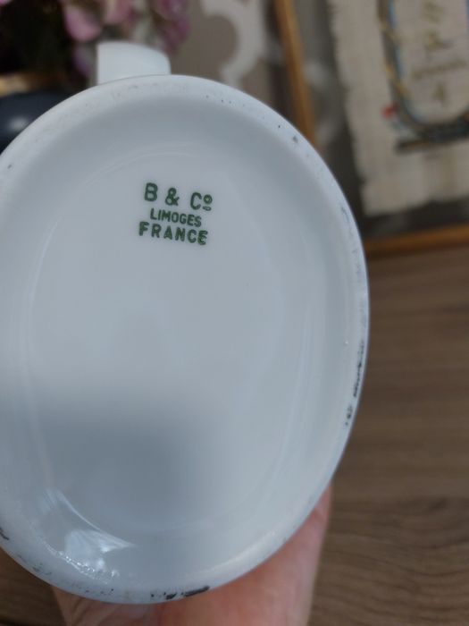 Caneca Vintage em porcelana de Limoges, nova