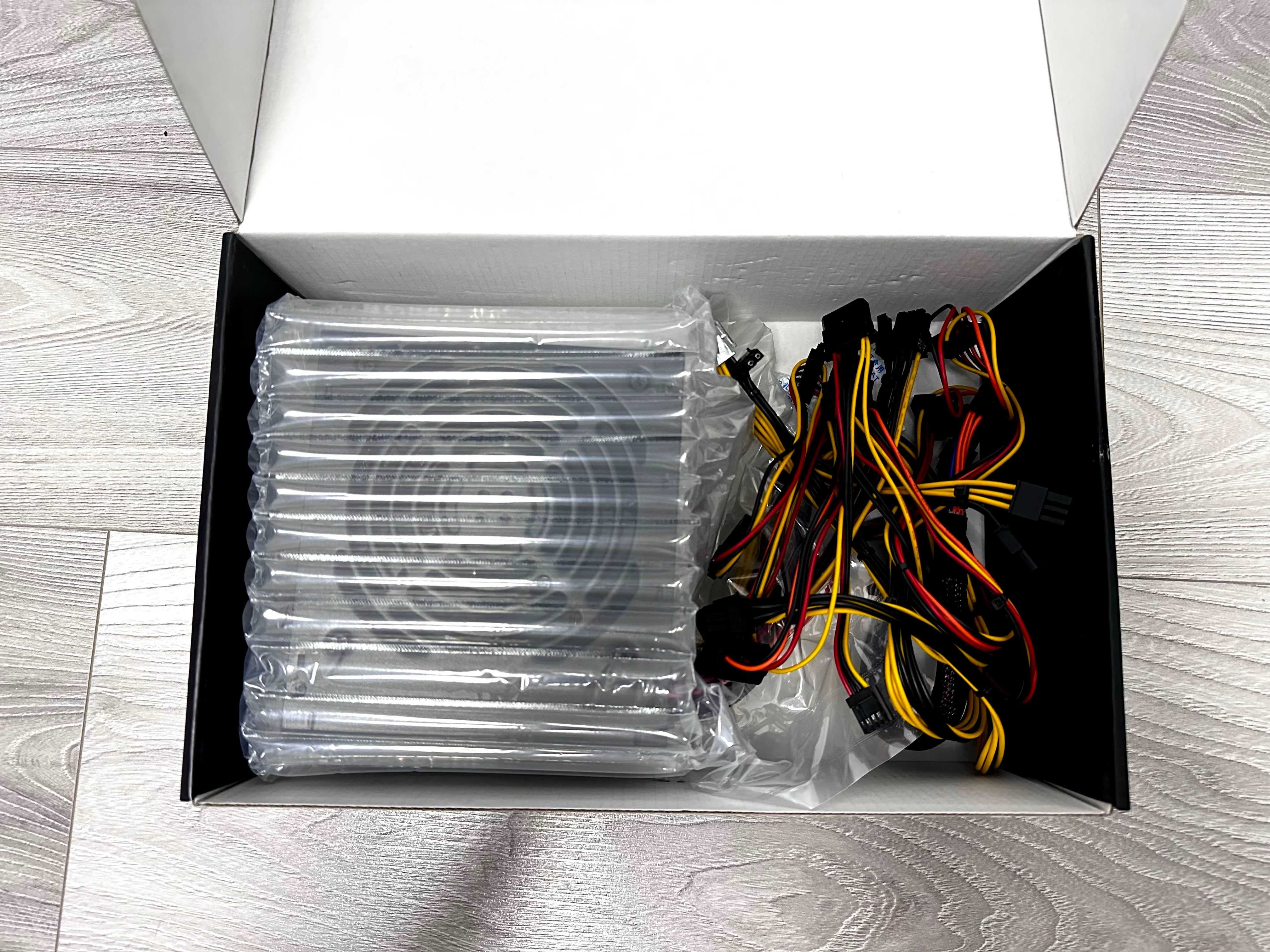 Блок живлення Qube 700W