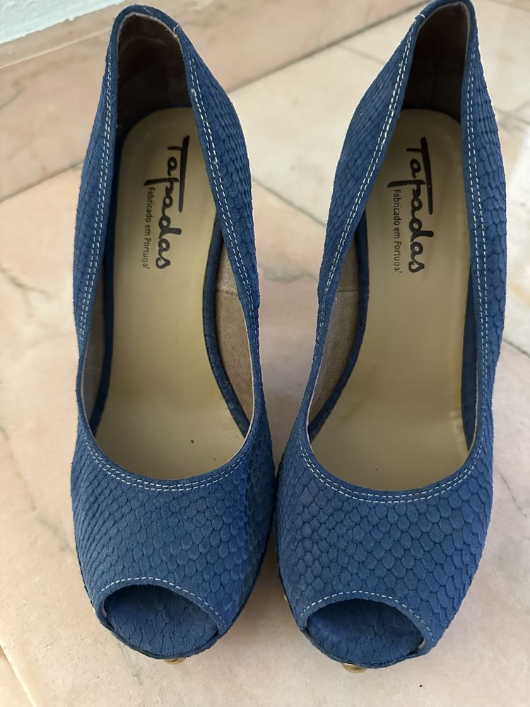 Sapato senhora em azul marinho