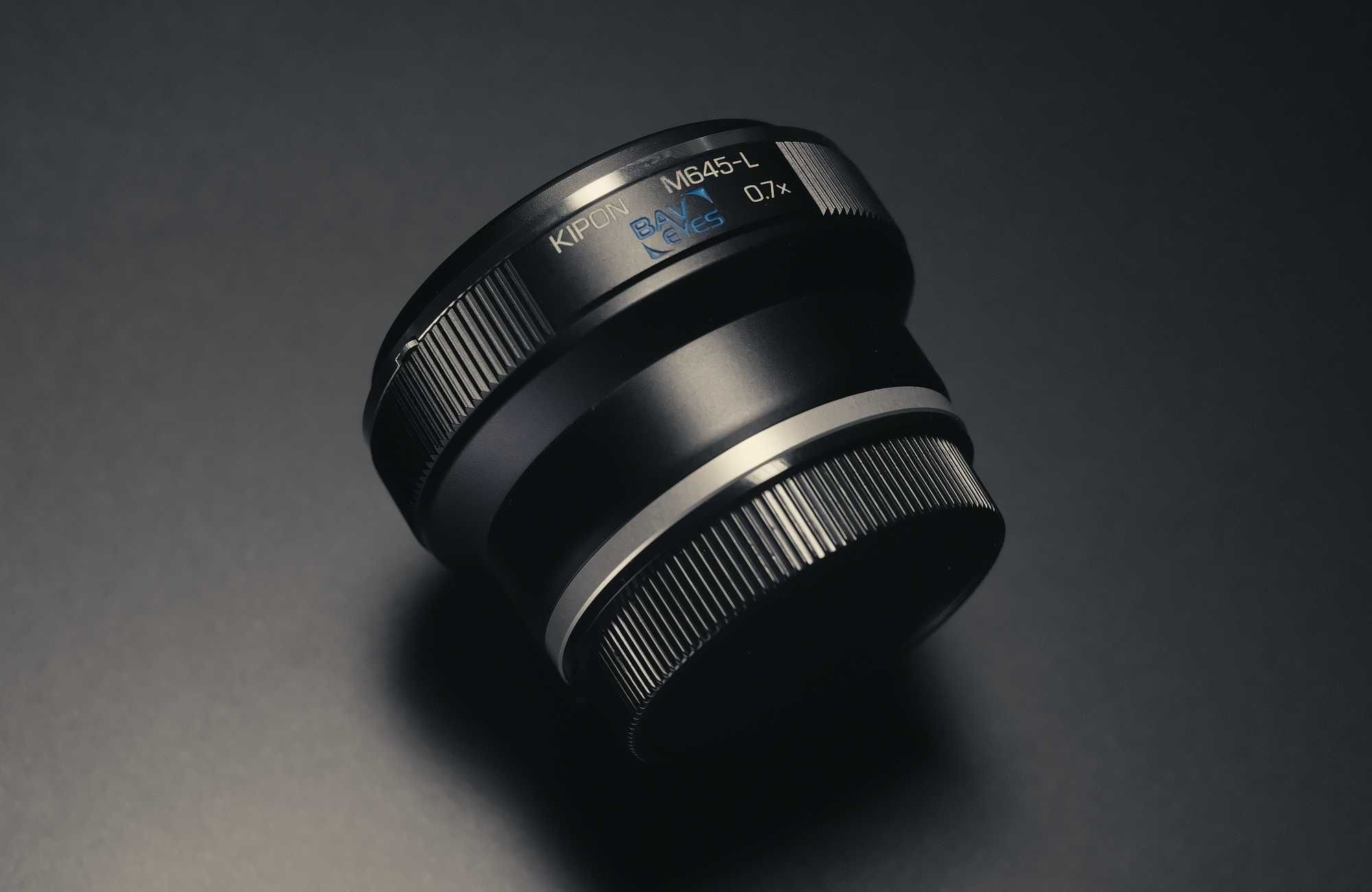 KIPON Baveyes 0.7x Mount Adapter for Mamiya 645 Lens to Leica L-Mount