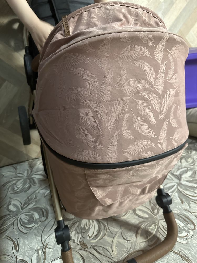 Продам детскую коляску