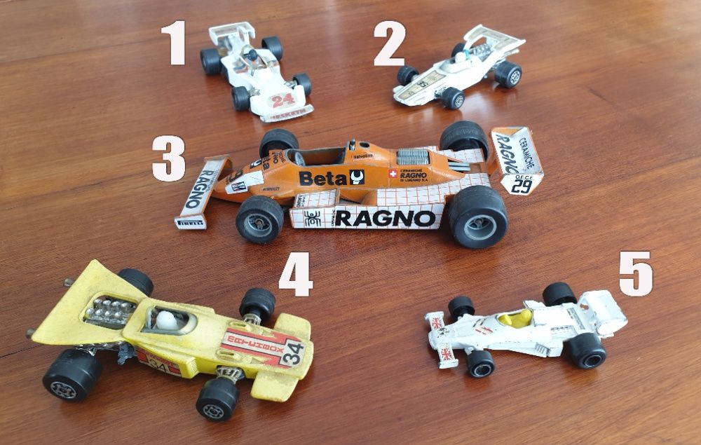 Miniaturas de Carros de Competição