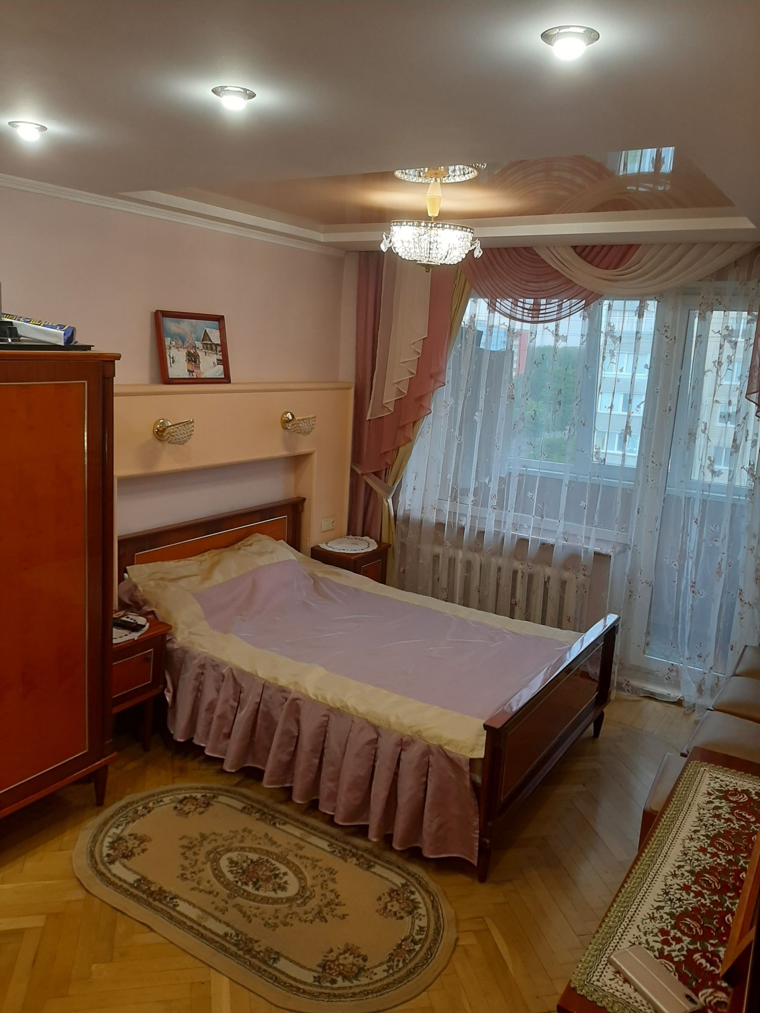 Сдам 2х комнатную квартиру  студию , ж/м Коммунар, ул. Метростроевская