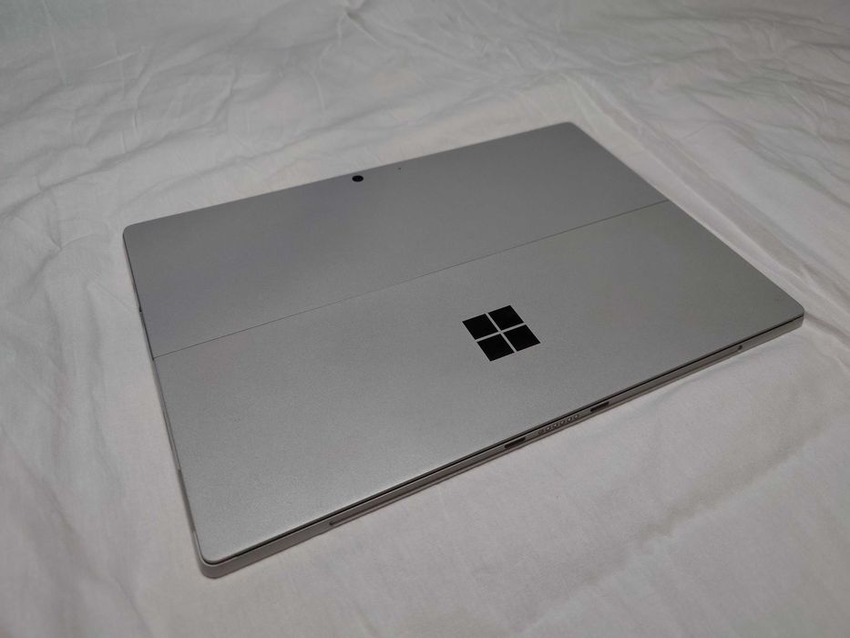 Microsoft Surface Pro 7 (i5, 8GB RAM, 128GB SSD) + Oryginalny Rysik!