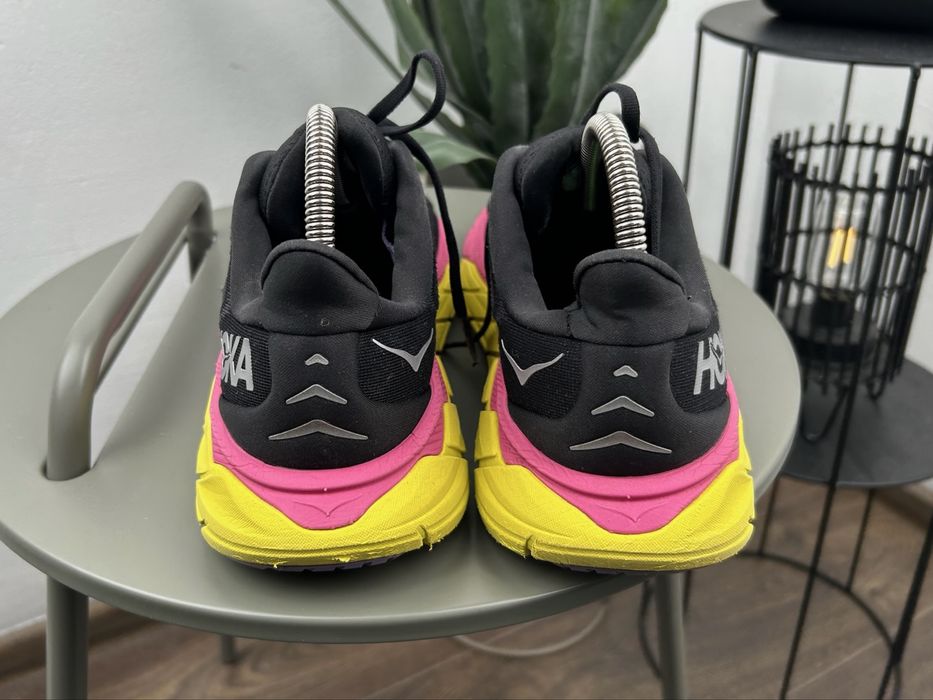 Оригінал! Кросівки Hoka Arahi 6 42 розмір М05933