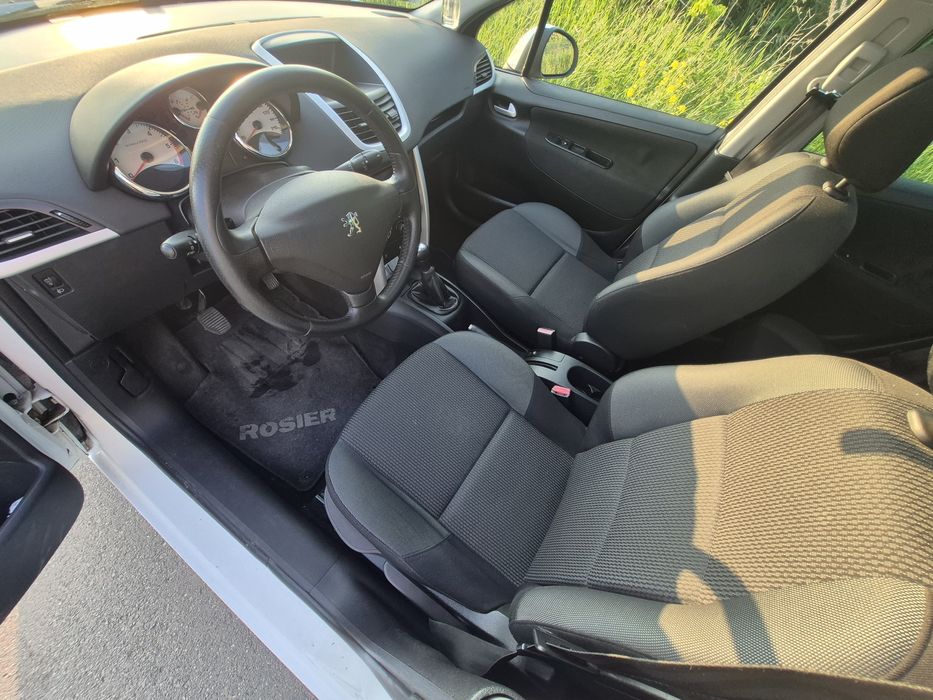 Peugeot 207SW 1,6Hdi exlusive chromy panorama hak tempomat klima zamia