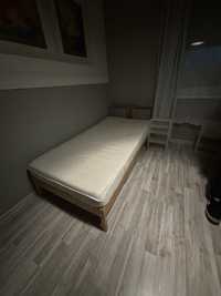 Materac sprężynowy 100/200 i łóżko drewniane Ikea