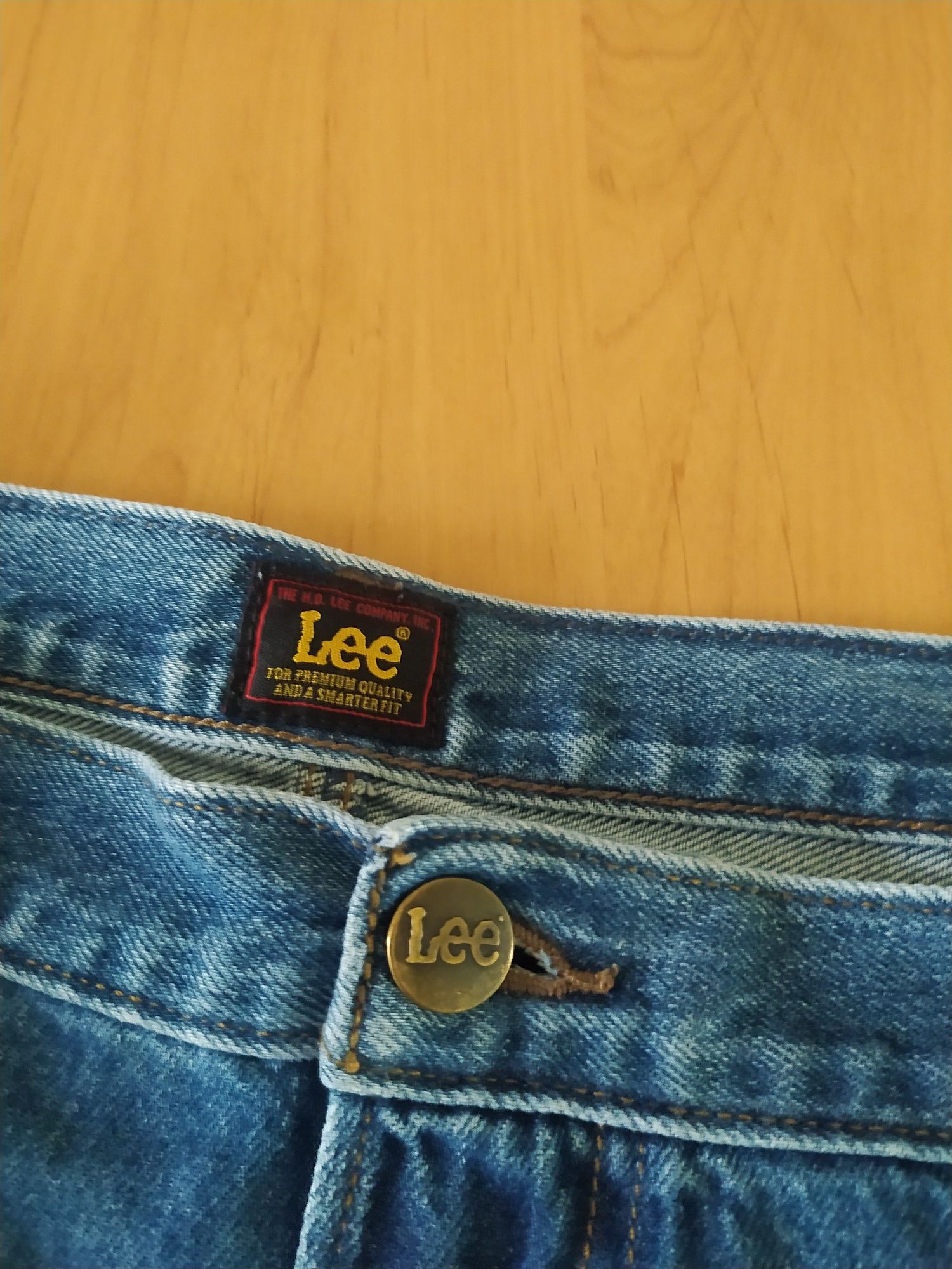 Lee W40  krutkie spodenki