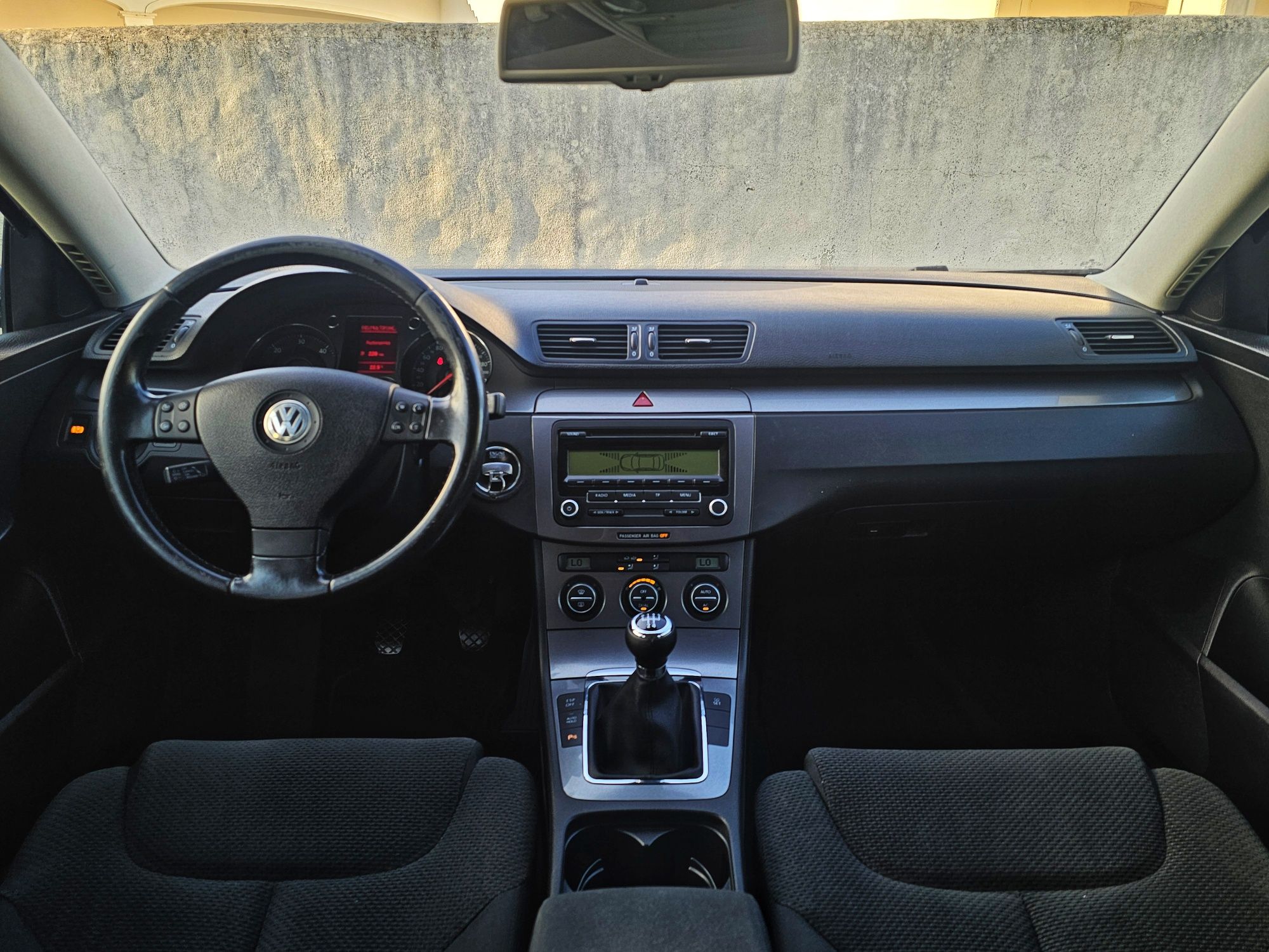 Volkswagen Passat Confortline | 1.9 TDI Bluemotion // NACIONAL
