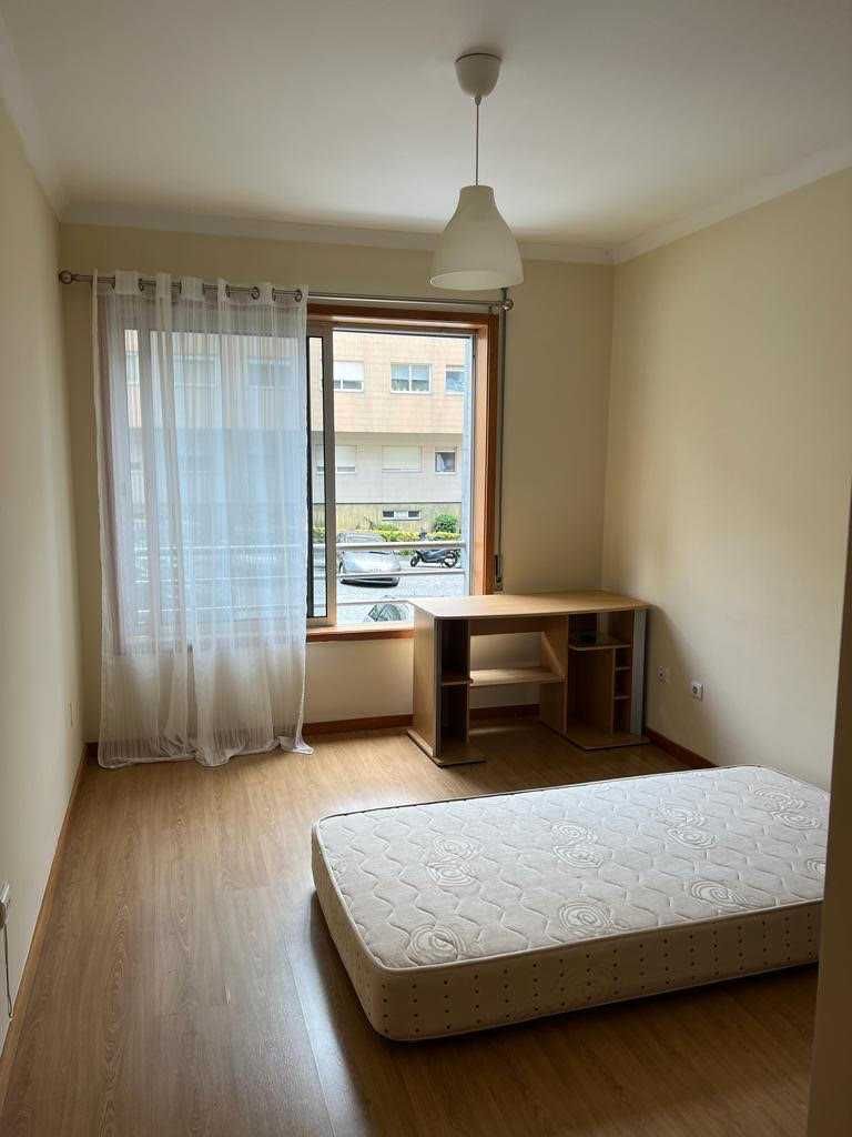 Apartamento T1 em São Mamede Infesta