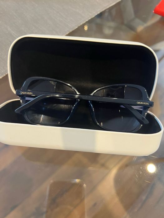 Окуляри Calvin Klein.