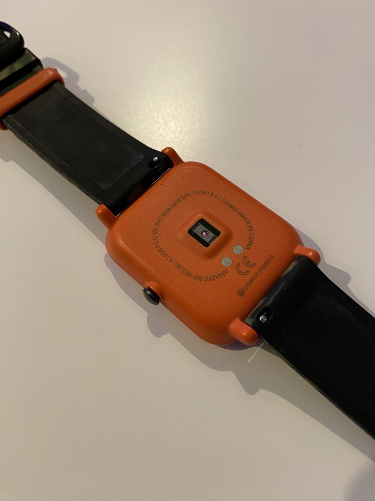 Smartwatch Amazfit Bip - bardzo zadbany