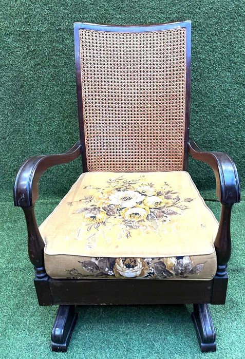 Poltrona oscilante, Cadeira de baloiço, antiga impecável