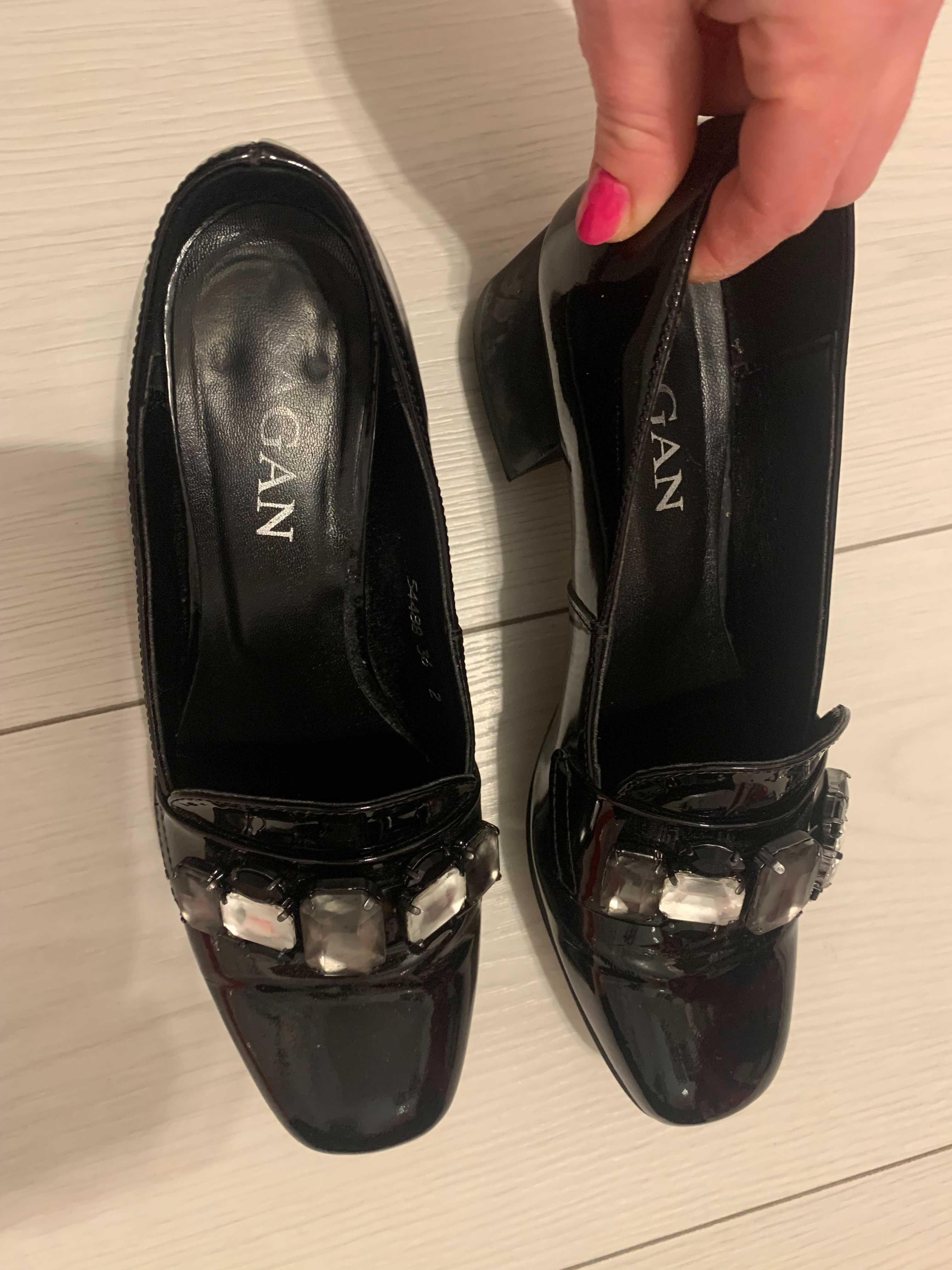 buty lakierowane polska firma sagan nr 36 stan idealny jak nowe